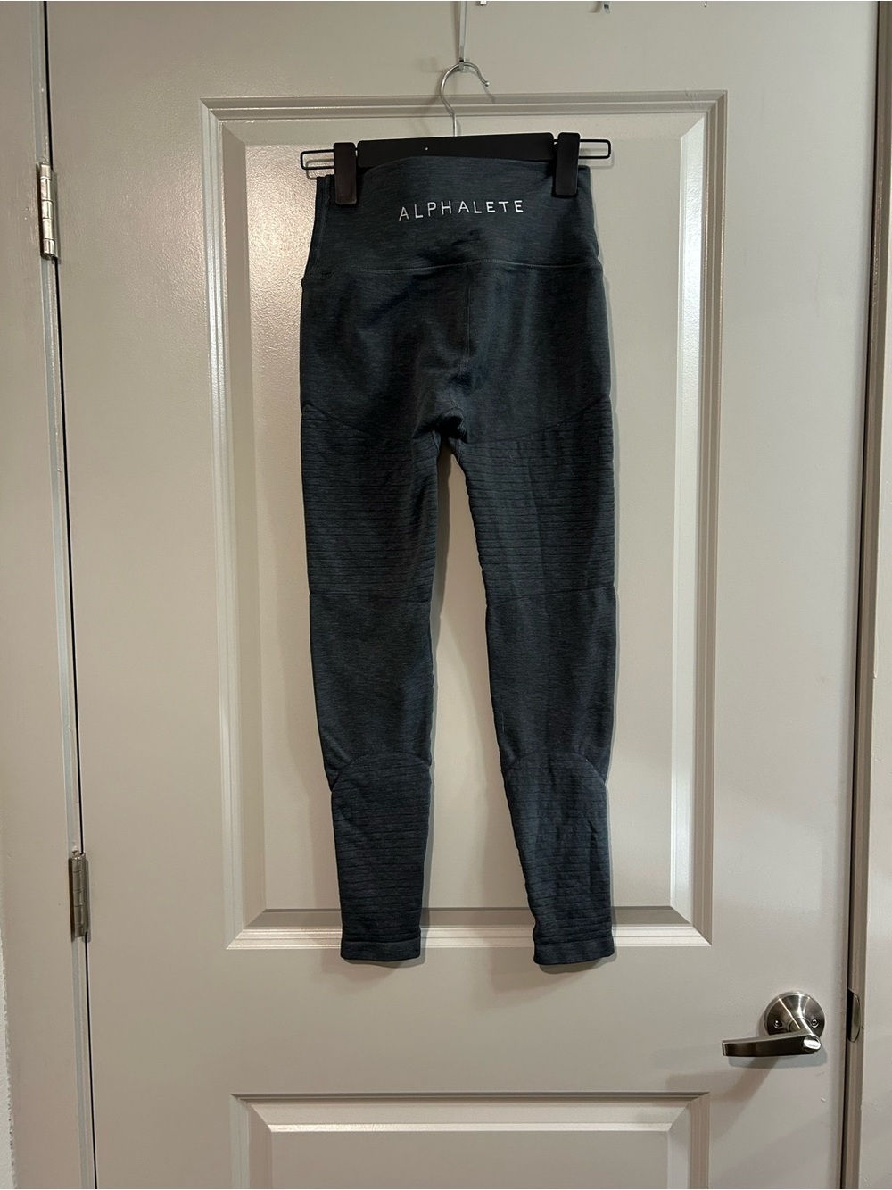 Alphalete Seamless High-Rise Leggings - Charcoal Gray